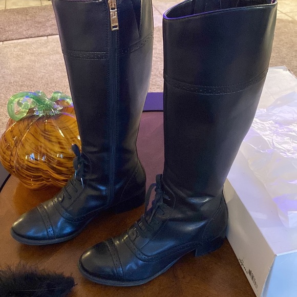 Tommy Hilfiger Tall Black Boots - Picture 4 of 13